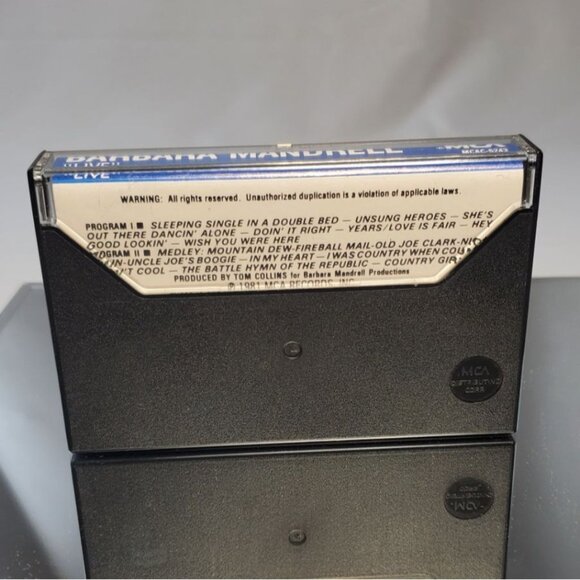 Barbara Mandrell "Live" Cassette Tape 1981 RCA Records - Picture 2 of 3